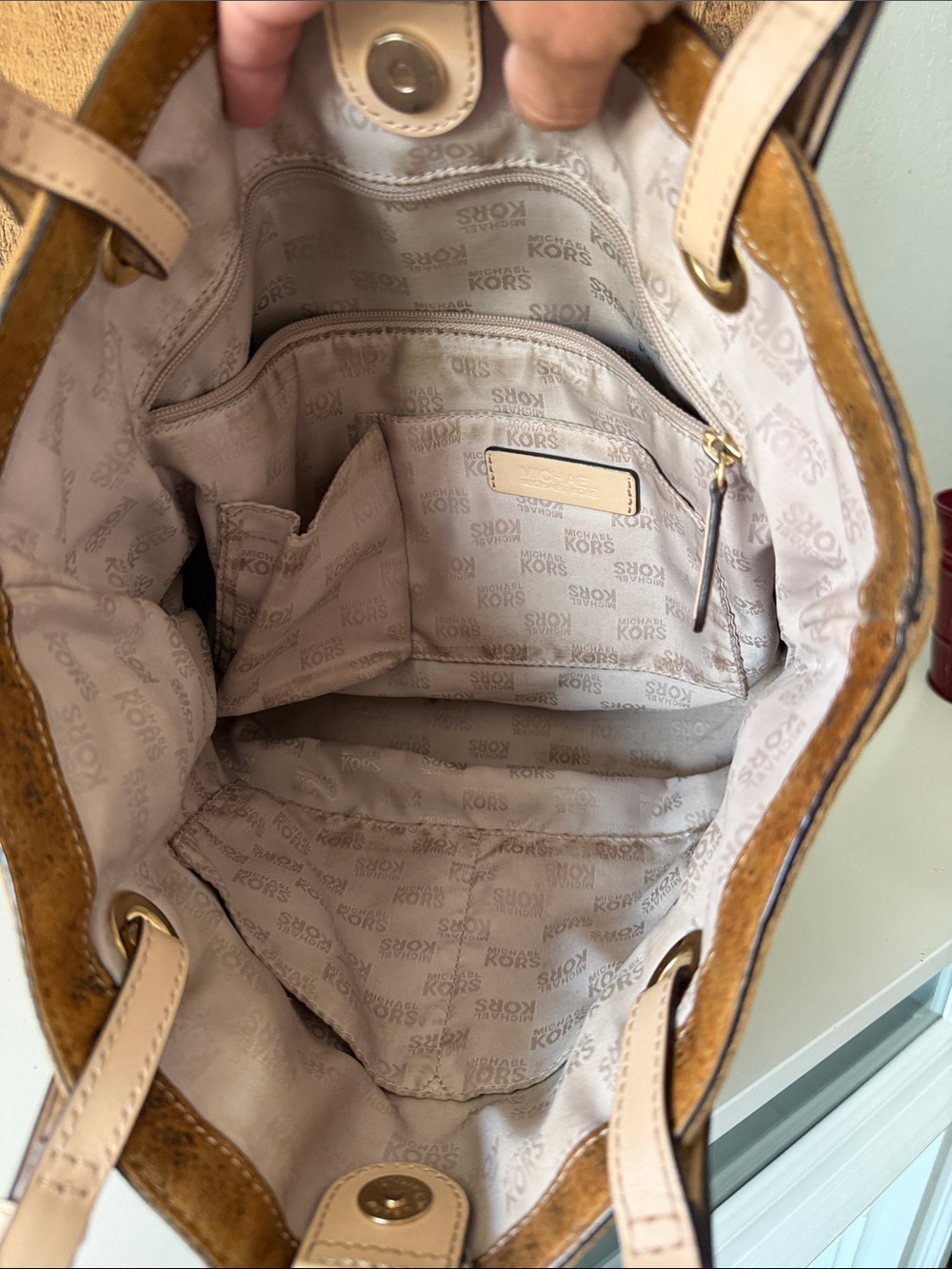 Michael Kors Distressed Brown Leather Tote with Tan Shoulder Straps - Picture 9 of 13
